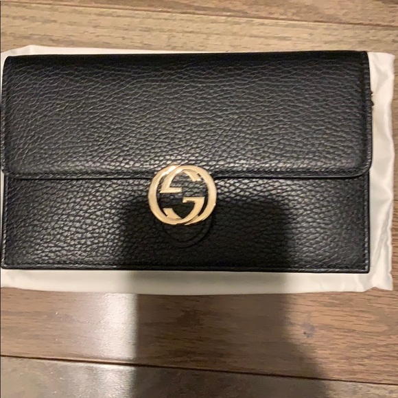 Gucci crossbody bag - Picture 2 of 4